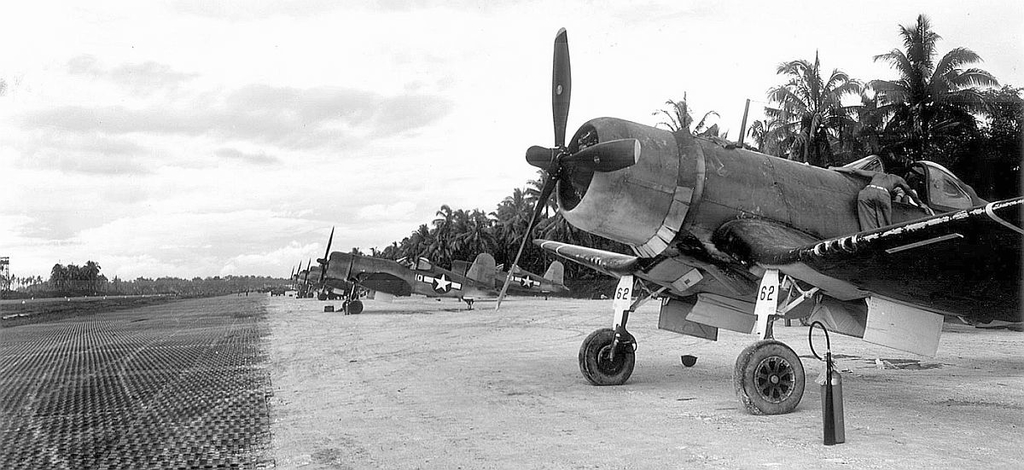 Corsairs-VMF-216-Torokina-Bougainville-Dec43.jpg