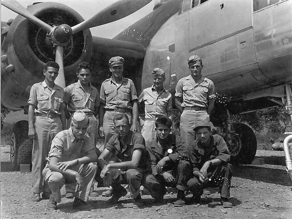 Crew_Posed_by_Their_B-25_Mitchell.jpg