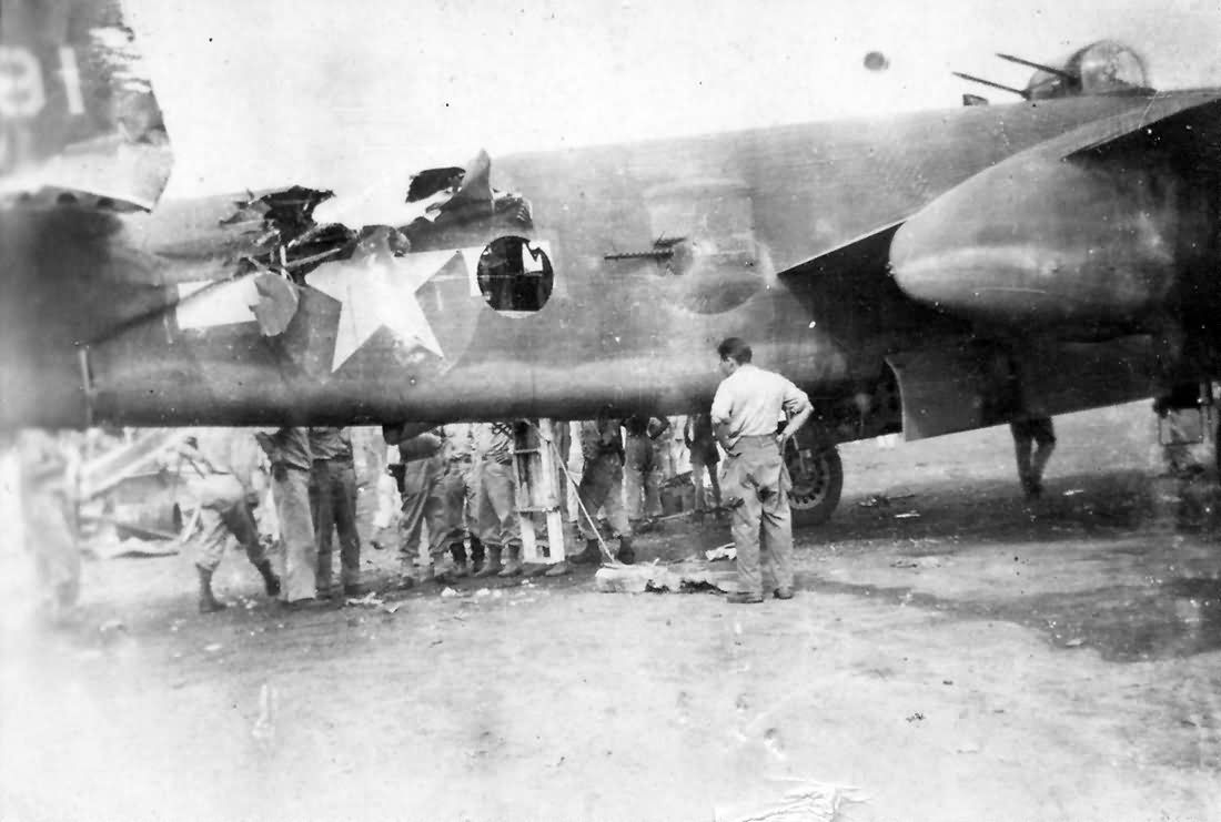 Damaged_B-25_Mitchell_Bomber.jpg