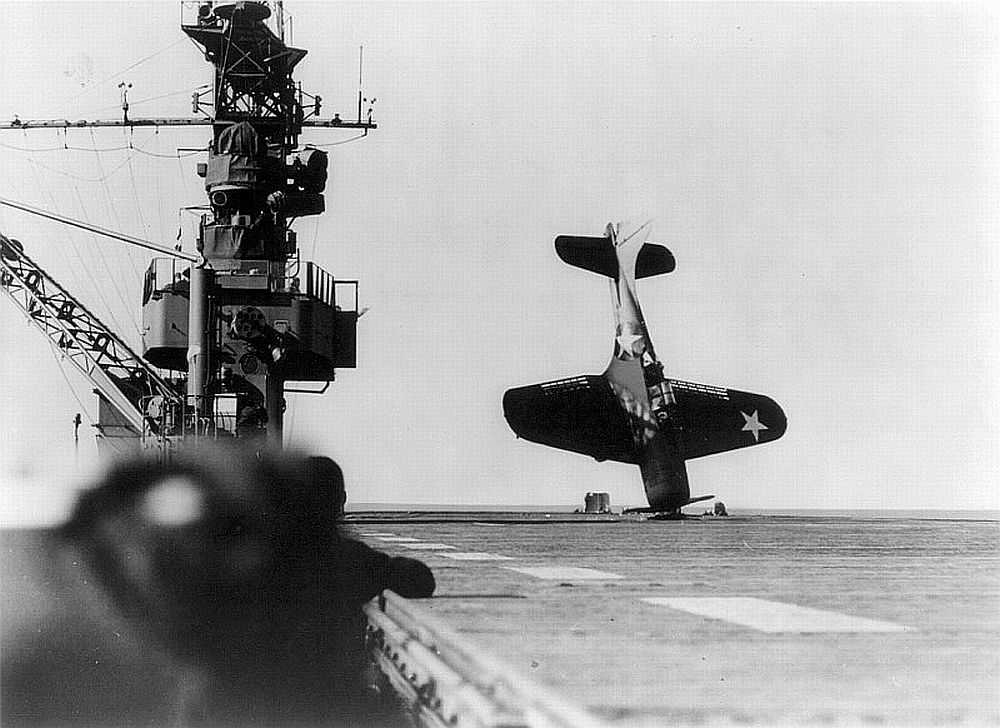 Dauntless-carrier-prang.jpg