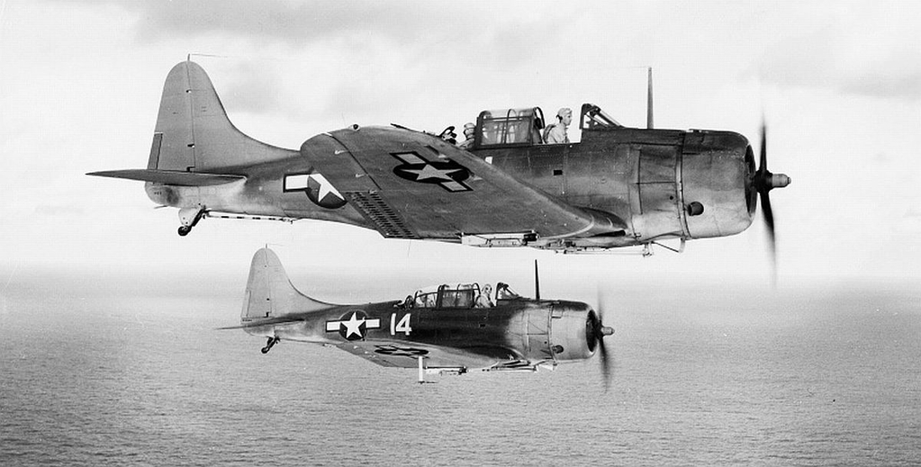 Dauntlesses-off-Yorktown.jpg