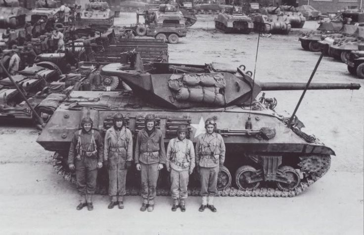 db5ee7b084f53b45e8bda246b15eb11f--ww-tanks-military-vehicles.jpg