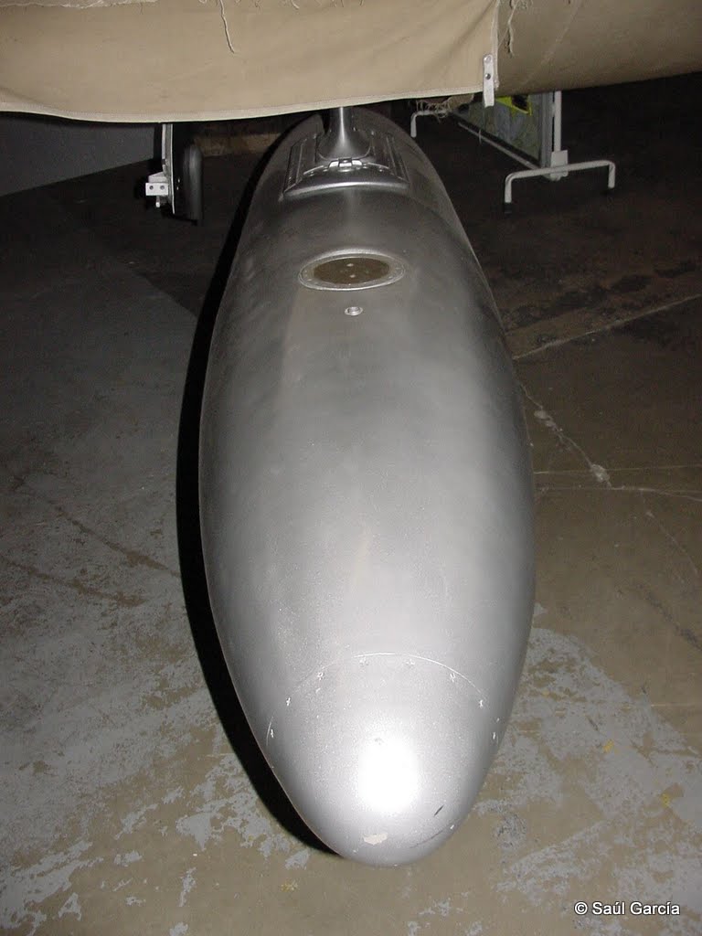 DH100FuelTank.jpg