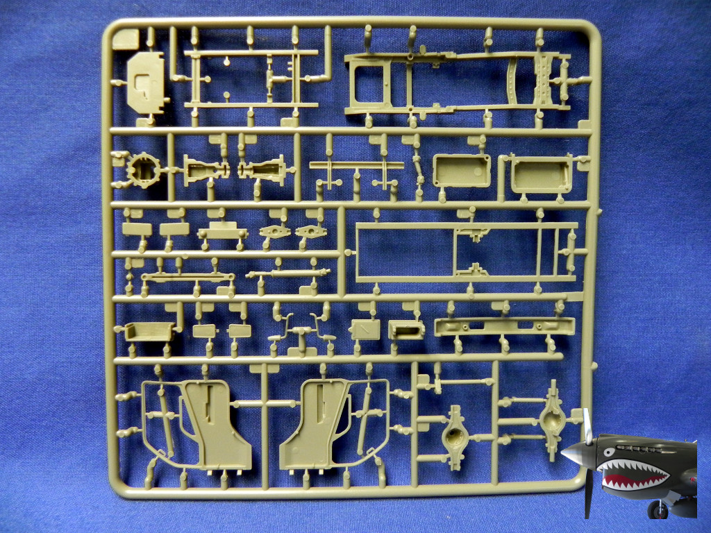 DioParkDP35020SprueTreeB2.JPG