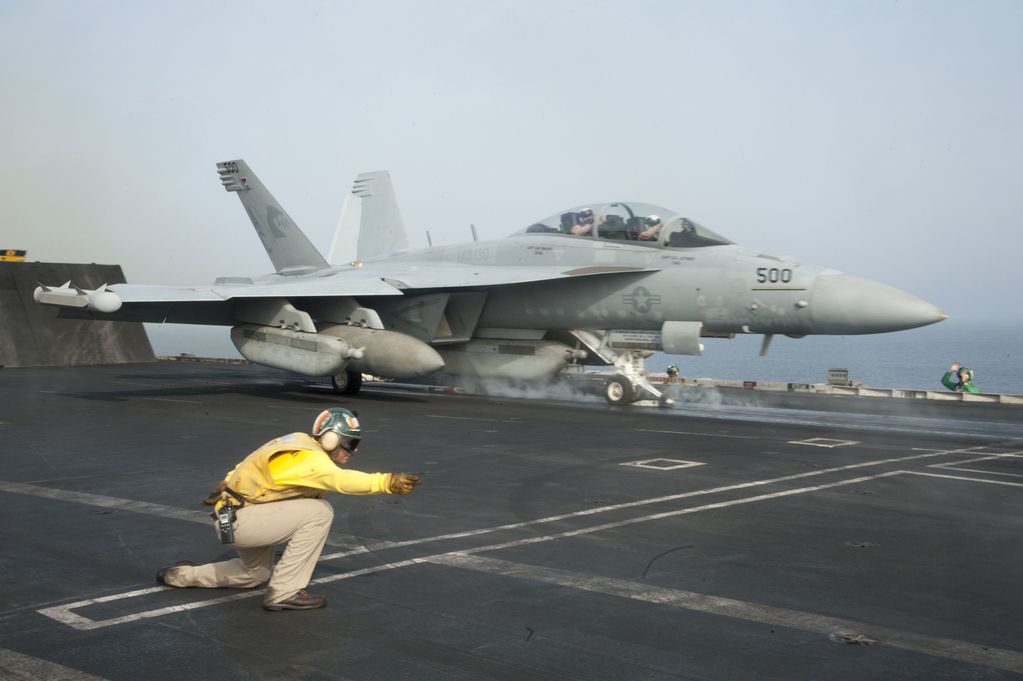 EA-18G-launch-14.jpg