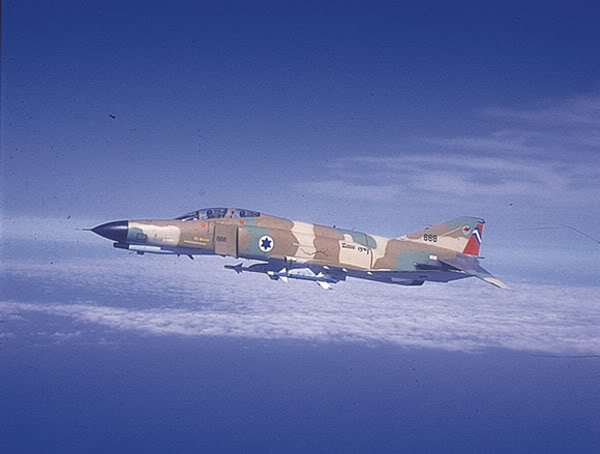 f-4_3.jpg