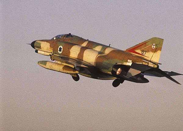 f-4_4.jpg