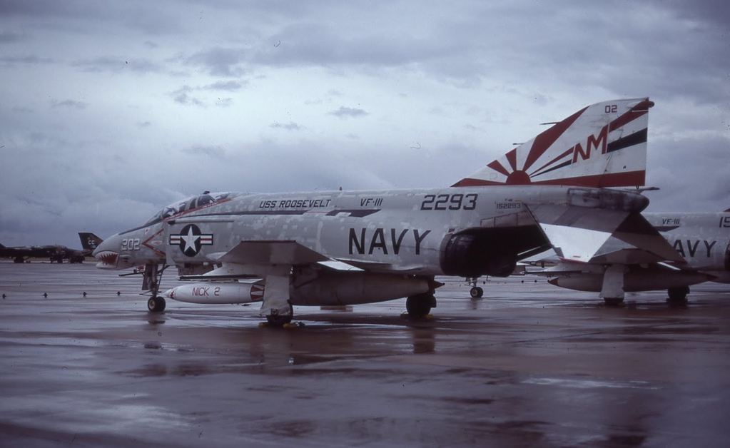 F-4N2C_1522932C_VF-1112C_Apr_19772C_Friddell_Collection.jpg