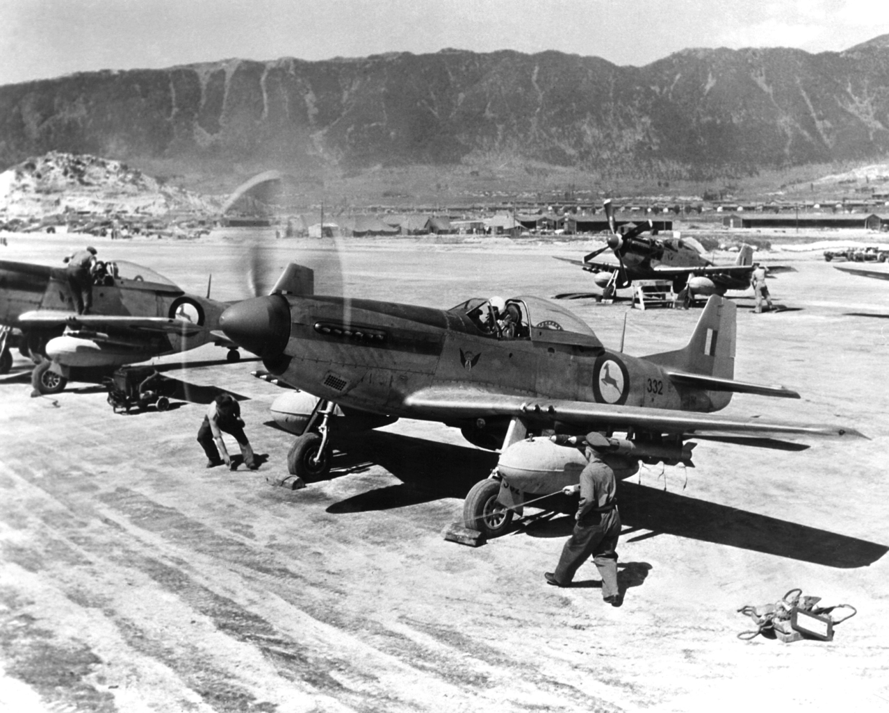 F-51Ds_2_Sqn_SAAF_Korea_May_1951.jpeg