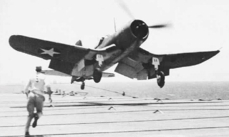 F4U-1_VF-17_CV-17_1943_NAN2-69.jpg