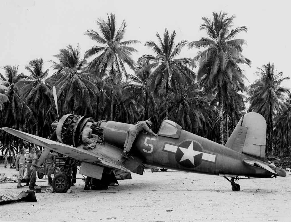 F4U-1A_Corsair_VF-17_on_Green_Island_1944.jpeg