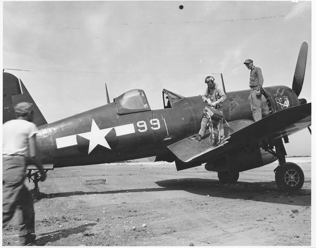 F4U-5CorsairaircraftofMAG-22onthegroundatNASOaklandCA_zpsedee1c00.jpg