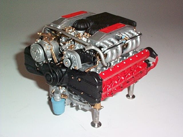 Ferrari_Testarossa_Motor_1~0.jpg
