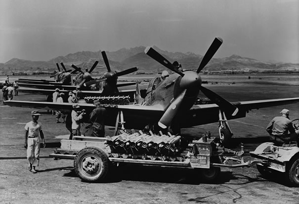 fighters-loaded-with-rockets.jpg