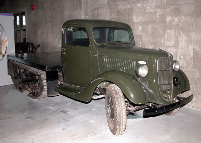 Fordhalftrack.jpg