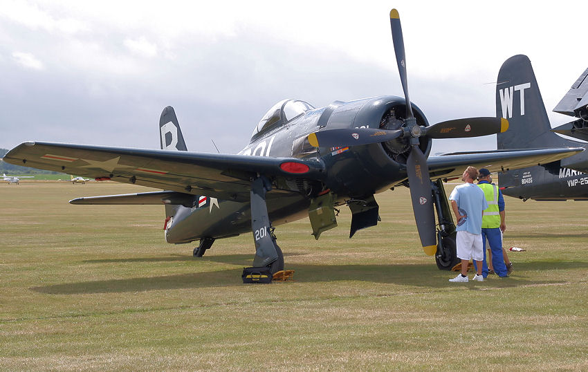 Grumman_F8F.jpg