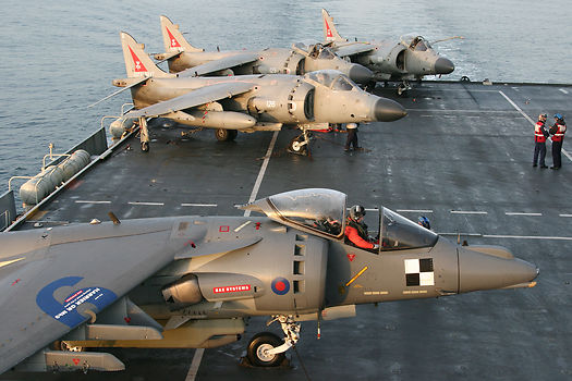 harrier-gr9-on-ark-royal_pics109-10951.jpg