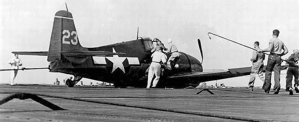 Hellcat-USS_Essex-1944.jpg