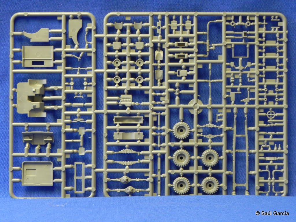 IBG72ChevC15Ano15Sprue02.JPG