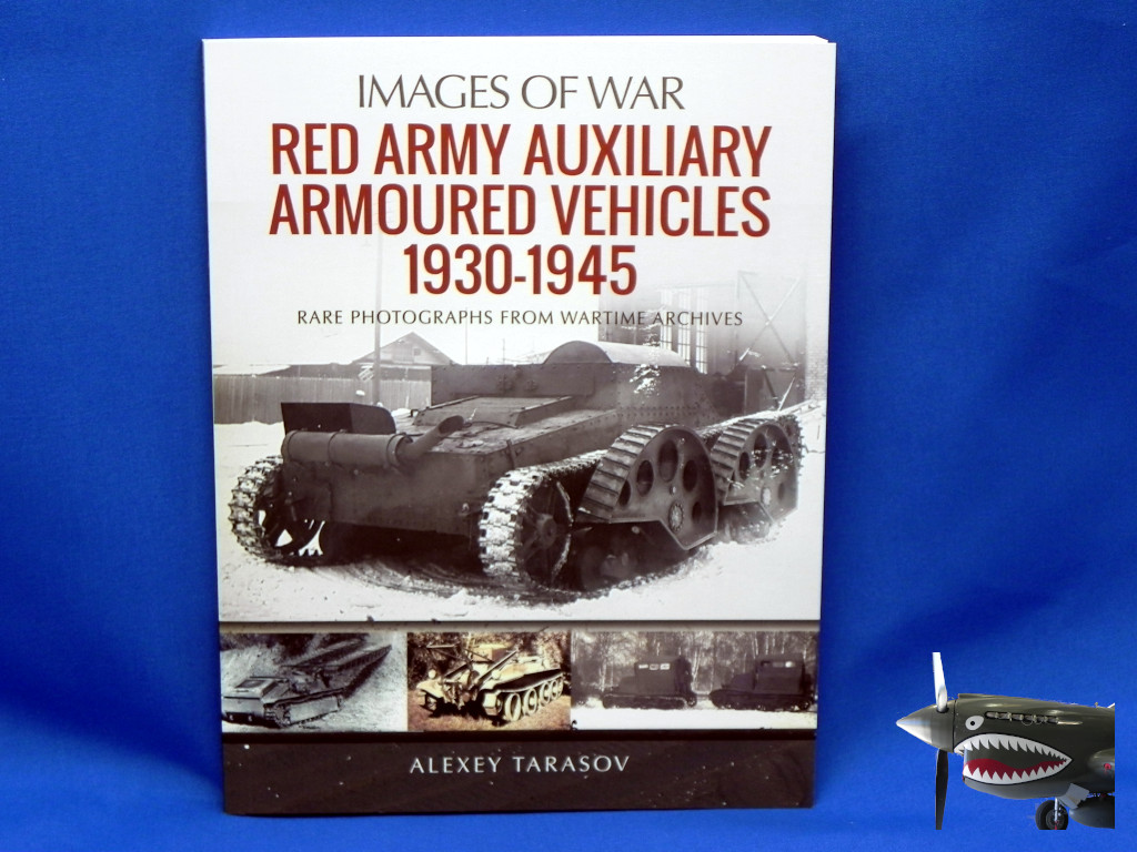 IoWRedArmyAuxArmVeh00.JPG