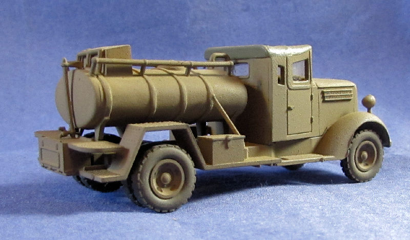 Japanese Isuzu Fuel Truck II.jpg