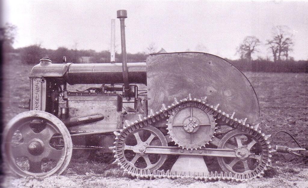 leamington-half-track-prototype-conversion-on-fordson-tractor.jpg