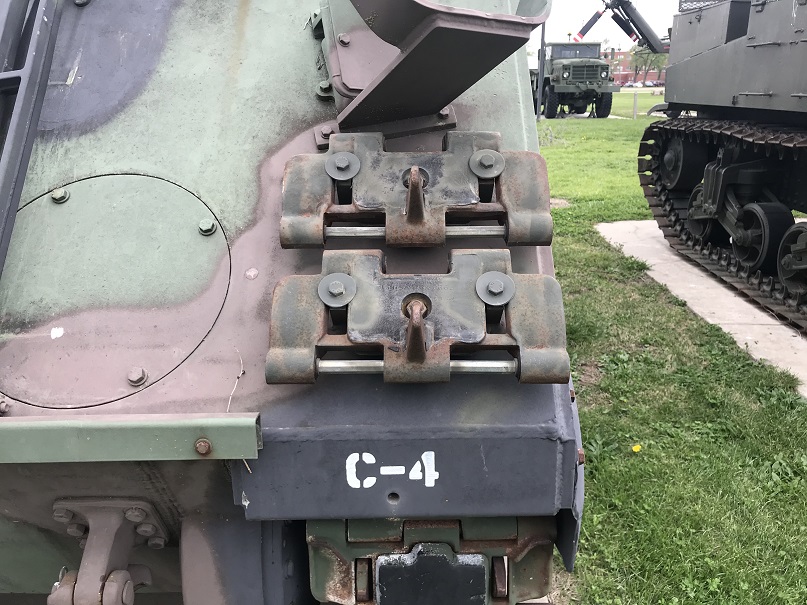 M113 (37).JPG