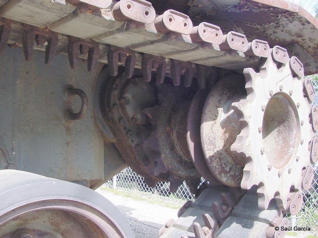 M47LeftDriveWheel.jpg