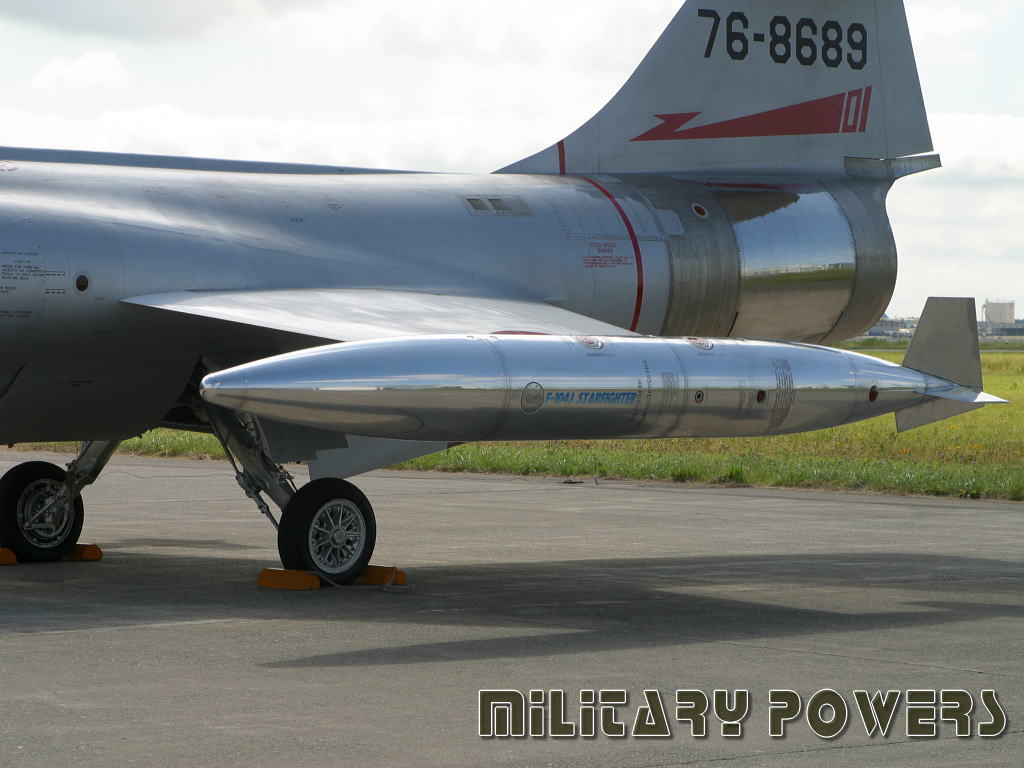 military-powers_2006f104j-004.jpg