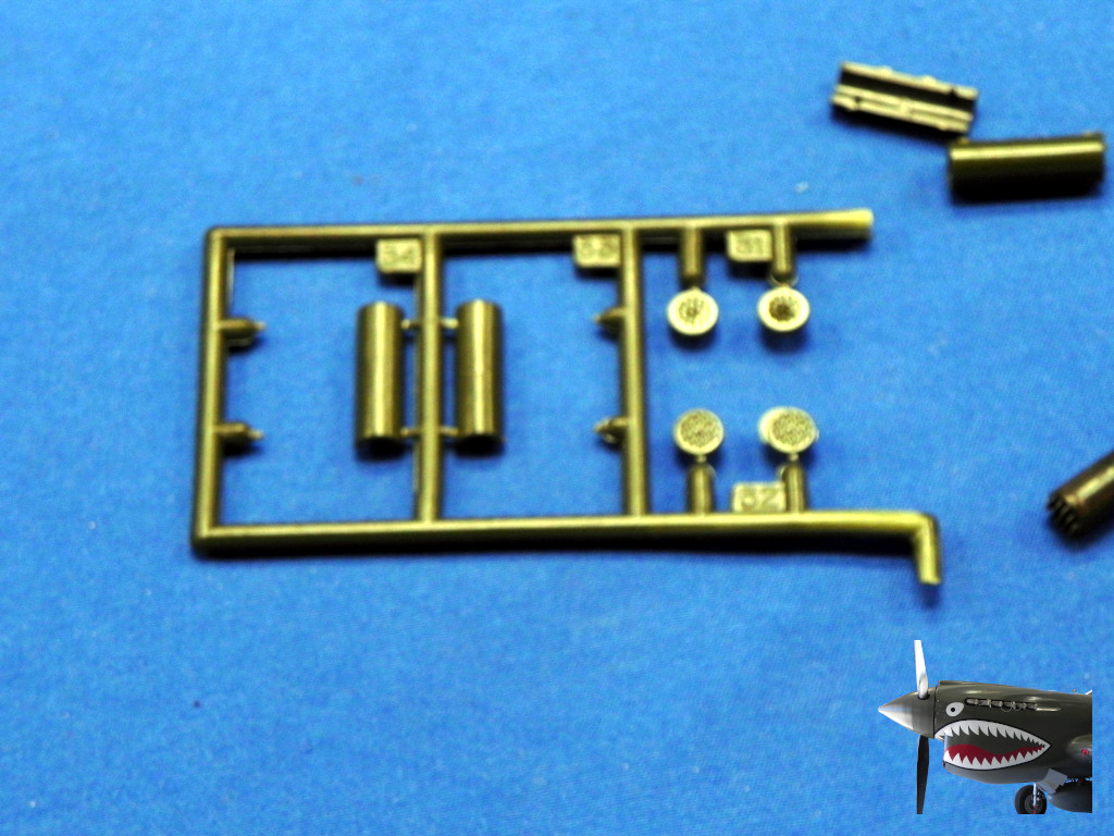 Monogram72AH-1G03.JPG