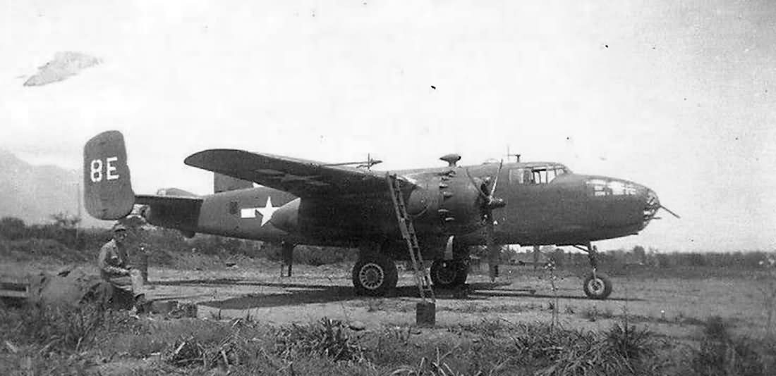 North_American_B-25_Mitchell_Bomber_340_BG_488_BS_8E.jpg