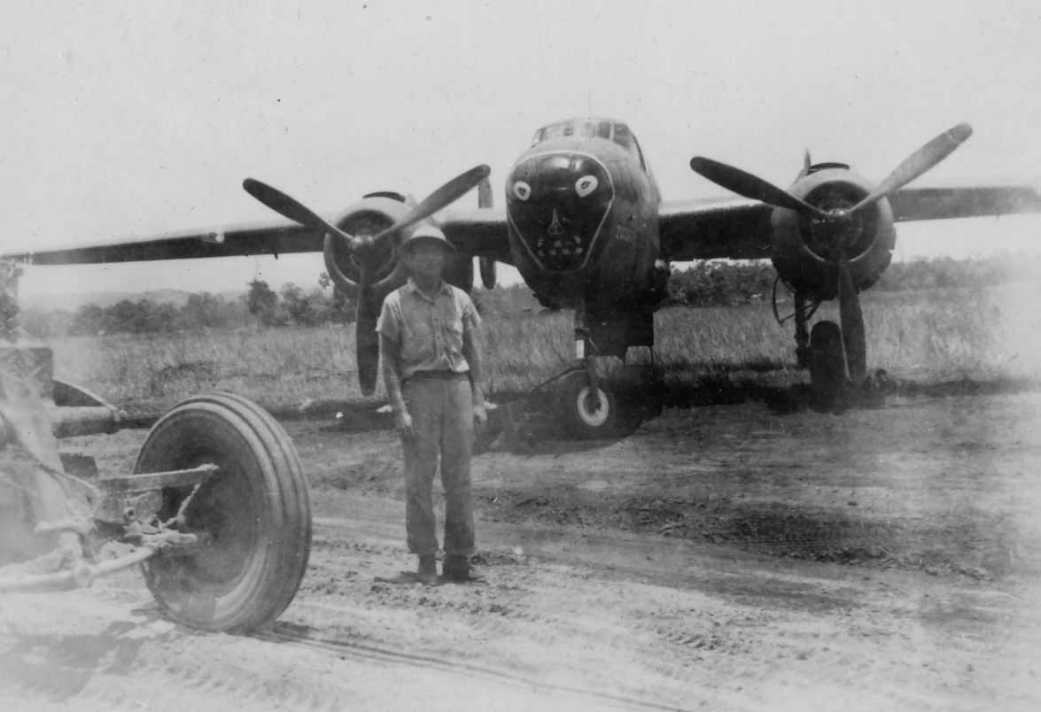 North_American_B-25_Mitchell_Gunship_Skull_Nose_Art_PTO.jpg