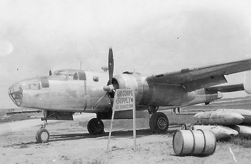 North_American_B-25_Mitchell_medium_bomber.jpg