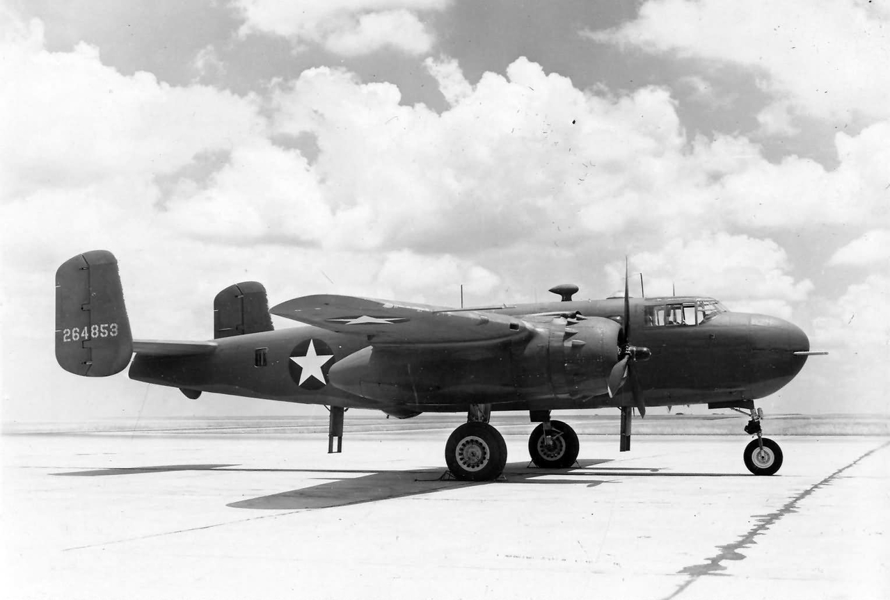 North_American_B-25G_Mitchell_42-64853.jpg