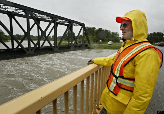 o-ALBERTA-FLOOD-2005-570.jpg