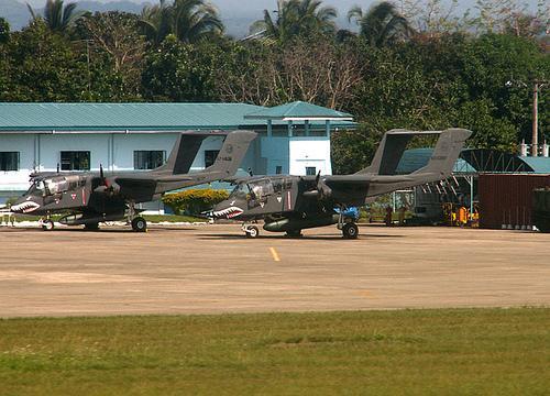 OV-10_Bronco_in_Lumbia.jpg