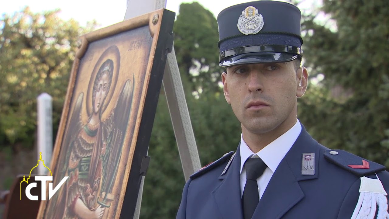 Pontifical_Gendarmerie_01.jpg