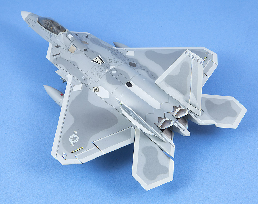 Revell 1/72 F-22 Raptor