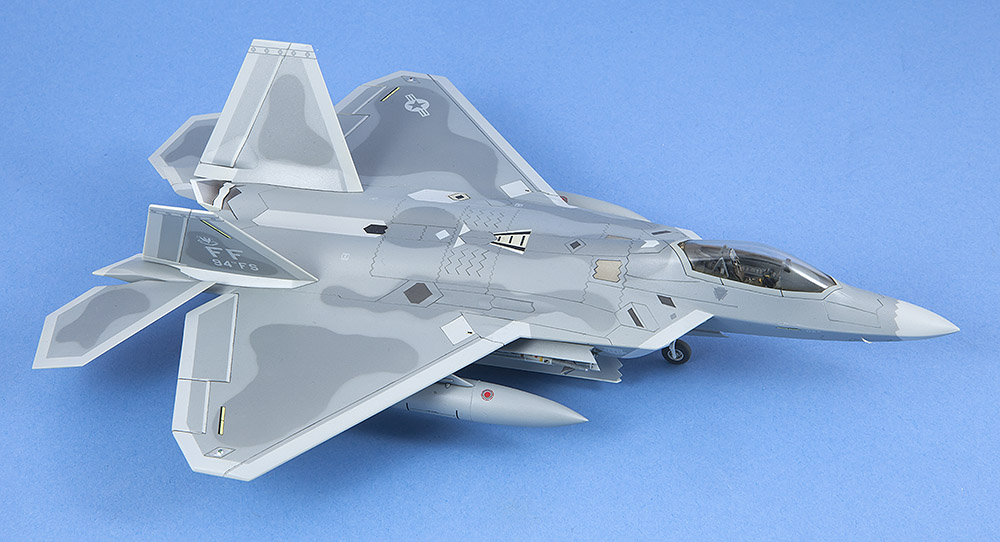 Revell 1/72 F-22 Raptor