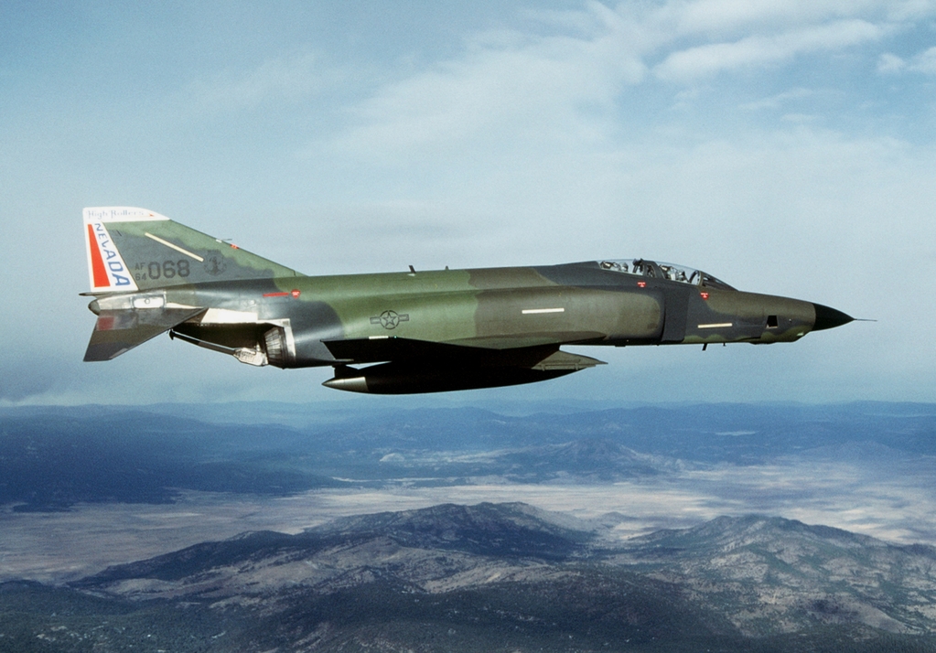 RF-4C_Nevada_ANG_in_flight_1988.JPEG