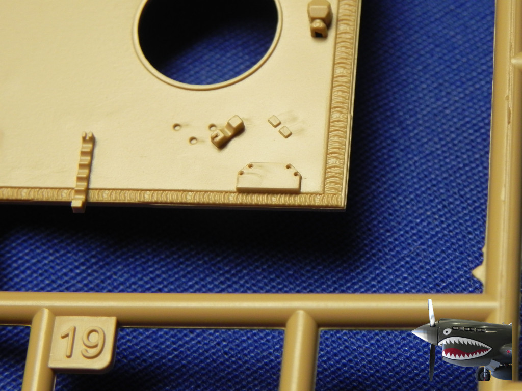 RFM5001Tiger1SprueTreezDetails09.JPG