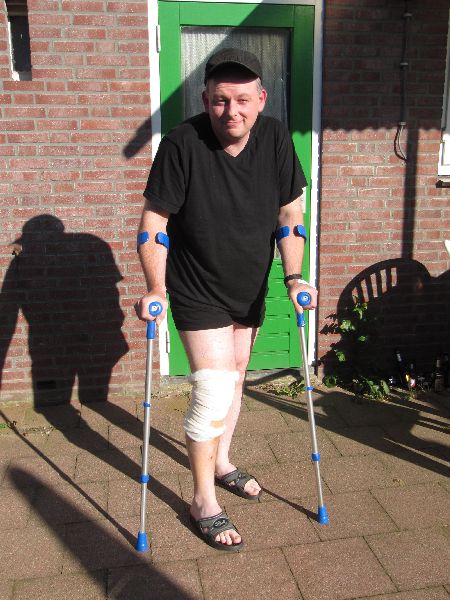 Ron_knie_2.jpg