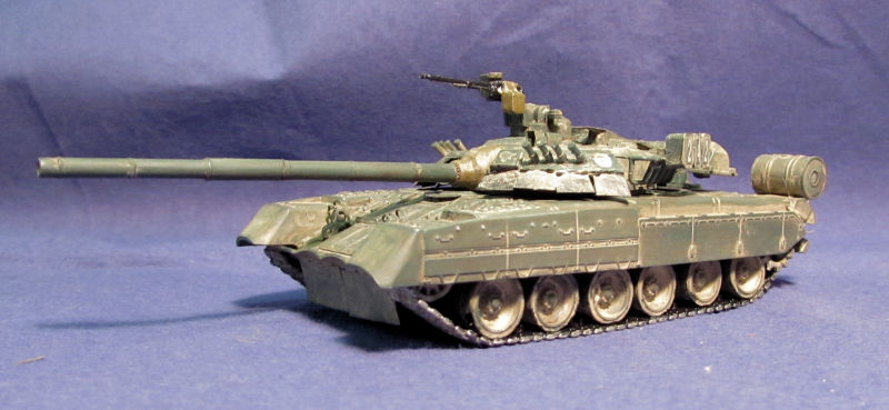 Russian T-80UE Tank I.jpg