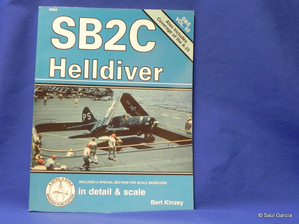 SBC2C252520Helldiver252520in252520Detail252520252526252520Scale.JPG