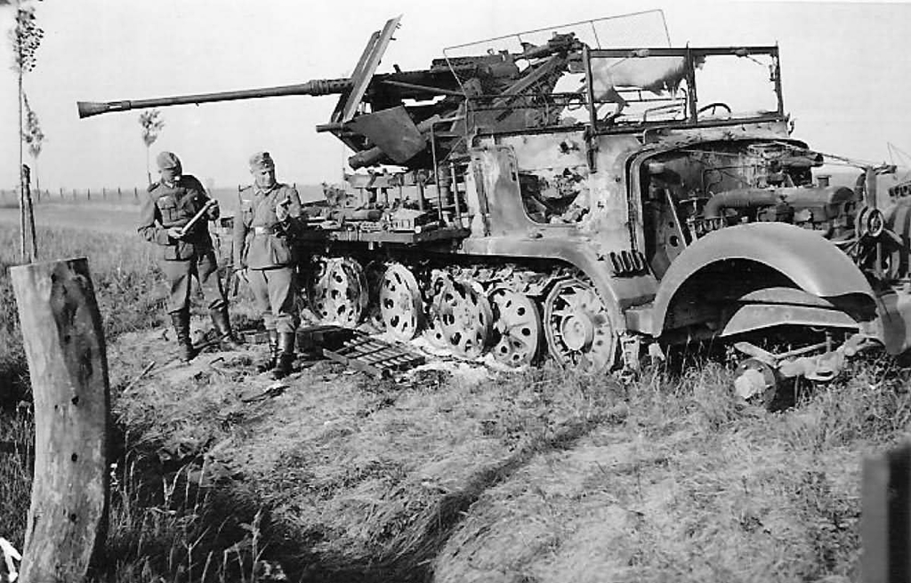 sdkfz_6_flak_37mm_destroyed.jpg