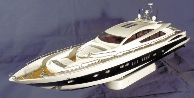 Sunseeker Predator 108 III.jpg