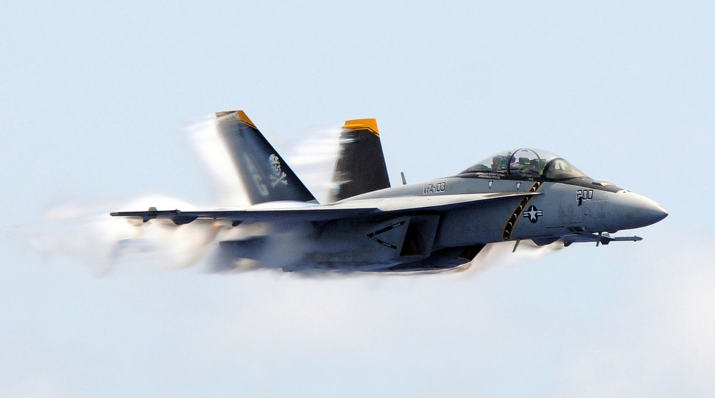 Super-Hornet-Jolly-Rogers-1.jpg