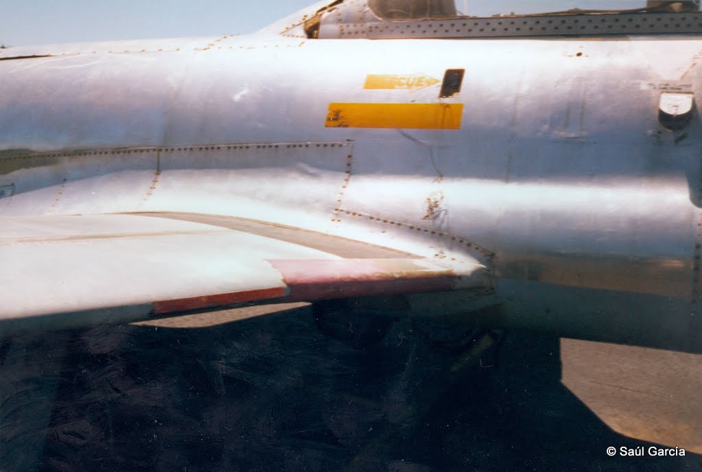 T-33RighttForwardFuselage.jpg