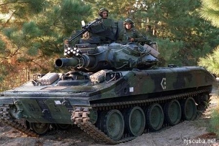 tank_m551_1.jpg