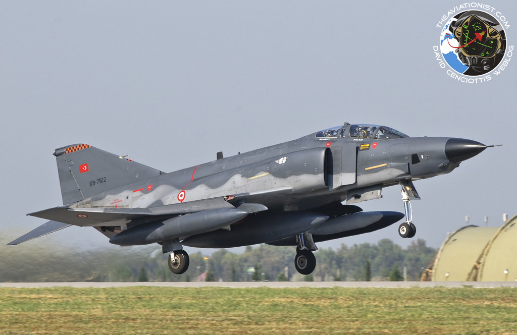 the-turkish-air-force-rf-4e-in-a-brand-new-colour-scheme.jpg